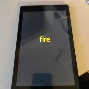 Amazon Fire tablet, Black Tablet. (Pre-owned). In great operating condition.